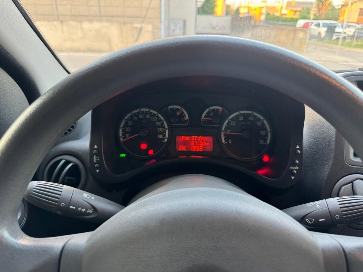 Fiat Panda 1.2 Dynamic (9)