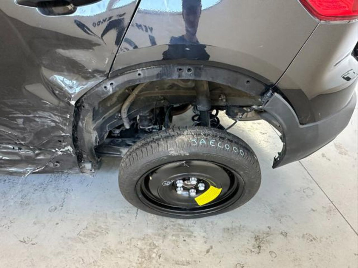 Volvo XC40 D3 AWD Business (10)