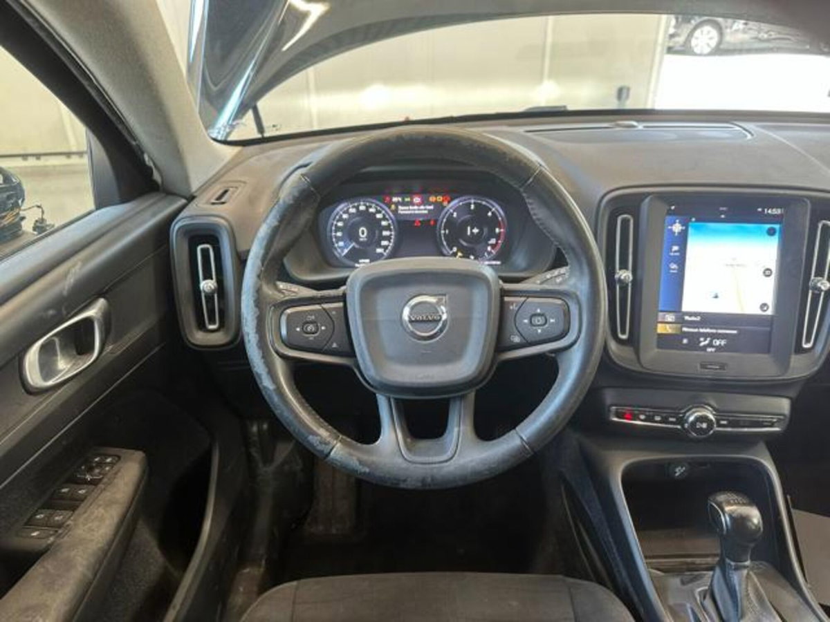 Volvo XC40 D3 AWD Business (16)