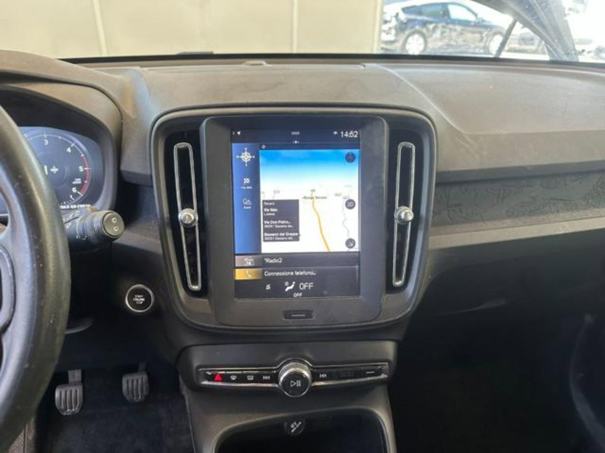 Volvo XC40 D3 AWD Business (17)