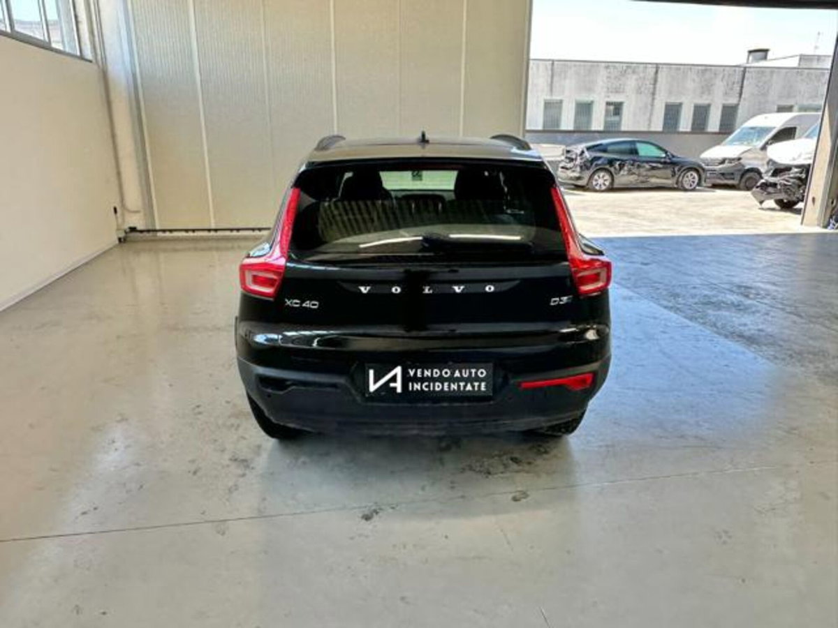 Volvo XC40 D3 AWD Business (6)