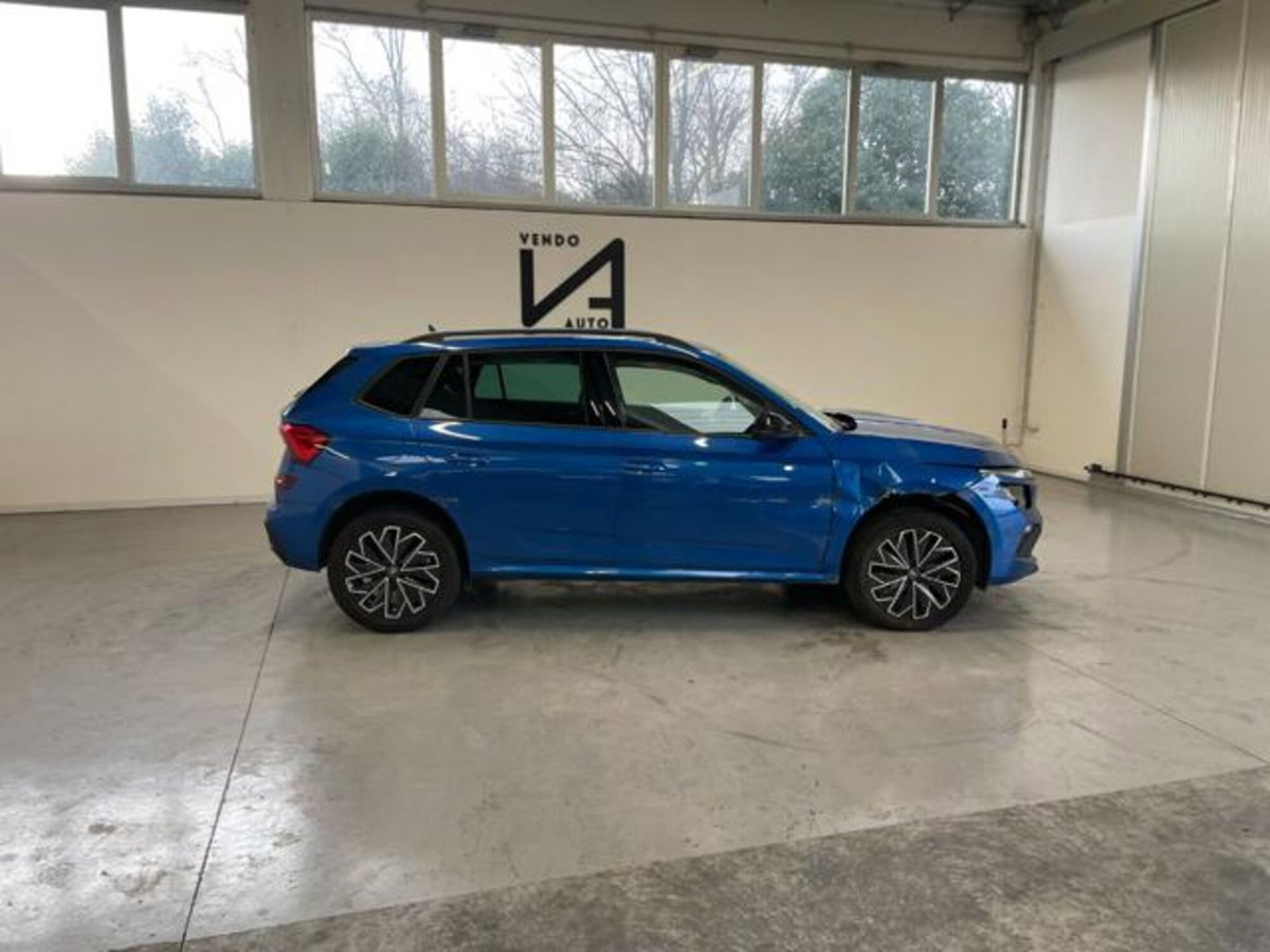Skoda Kamiq 1.5 tsi Black Dots 150cv dsg (8)