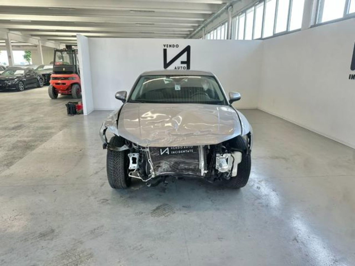Audi Q3 Sportback 40 TDI quattro S tronic Business Plus (2)