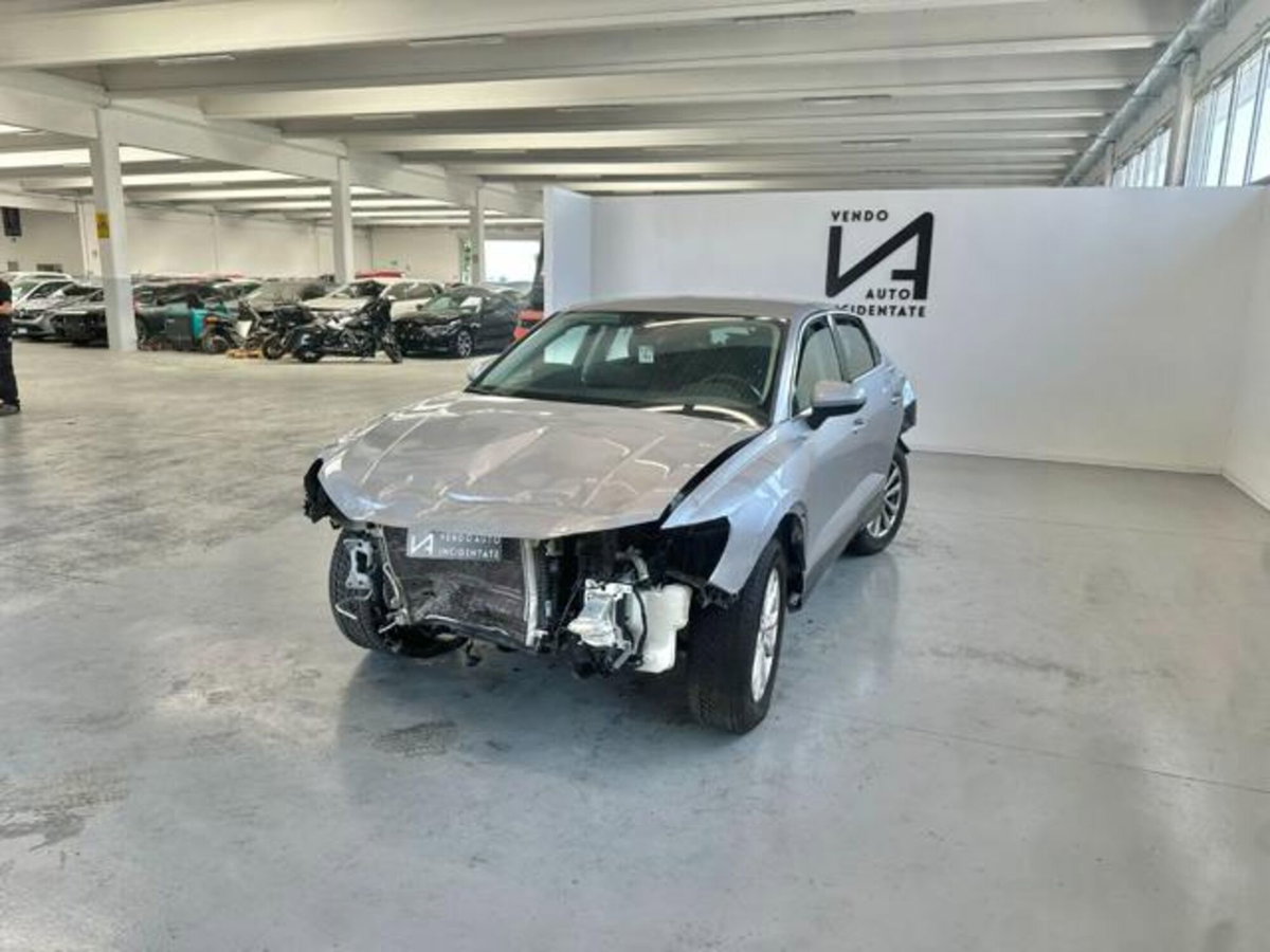 Audi Q3 Sportback 40 TDI quattro S tronic Business Plus (3)