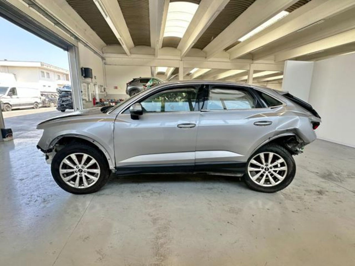 Audi Q3 Sportback 40 TDI quattro S tronic Business Plus (4)