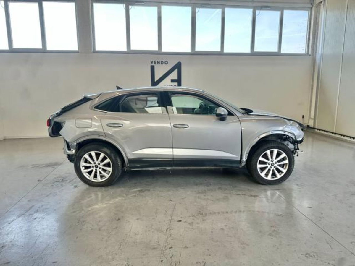 Audi Q3 Sportback 40 TDI quattro S tronic Business Plus (8)