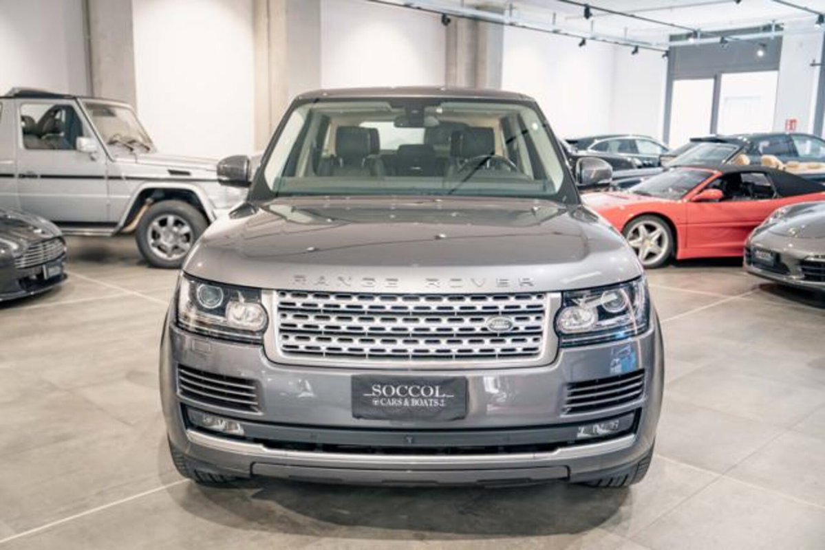 Land Rover Range Rover 3.0 TDV6 Vogue (2)