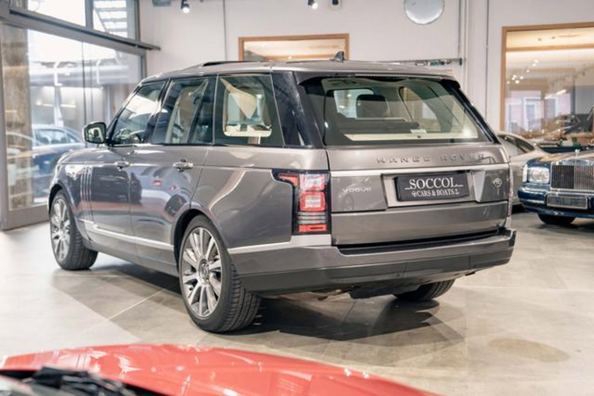 Land Rover Range Rover 3.0 TDV6 Vogue (4)