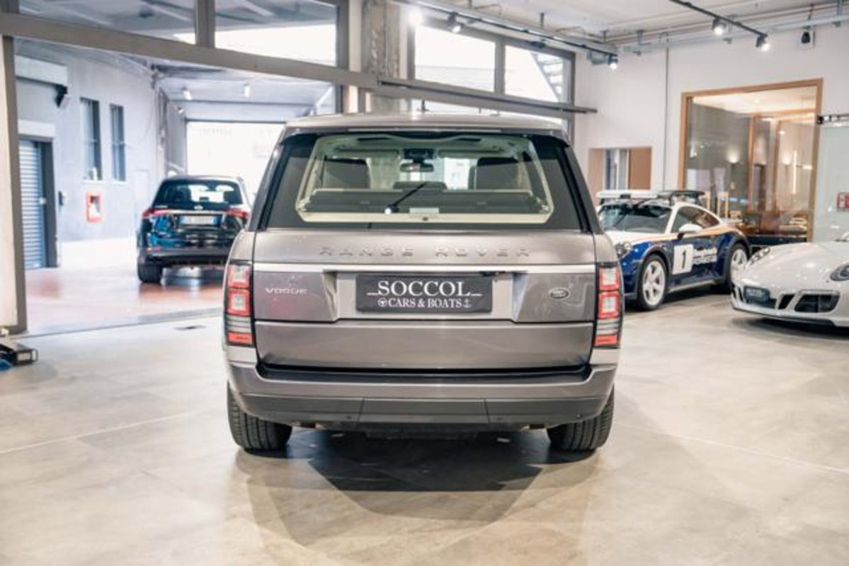 Land Rover Range Rover 3.0 TDV6 Vogue (5)
