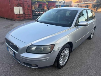 Volvo V50 2.0 D cat Summum (3)