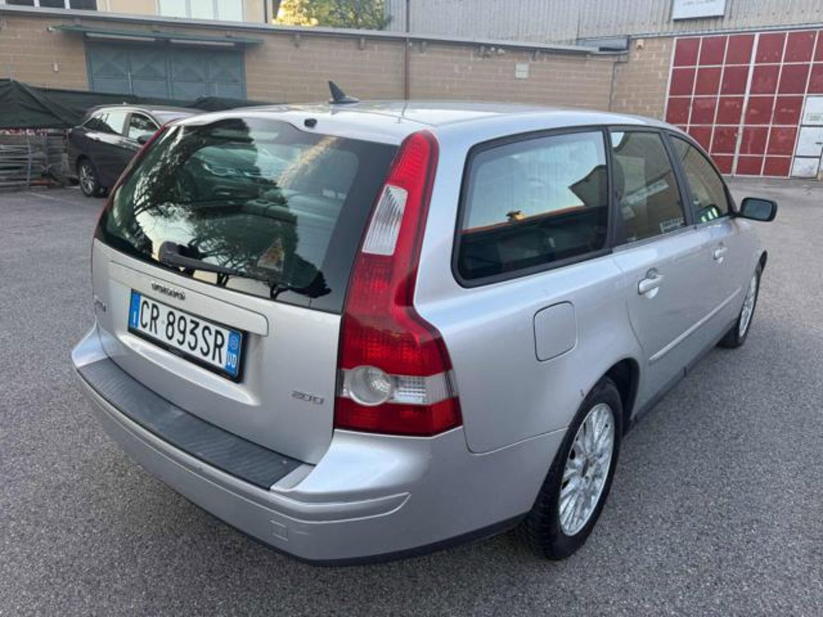 Volvo V50 2.0 D cat Summum (9)
