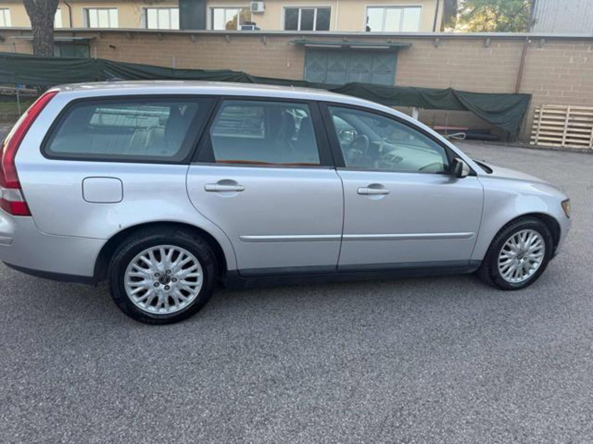 Volvo V50 2.0 D cat Summum (11)