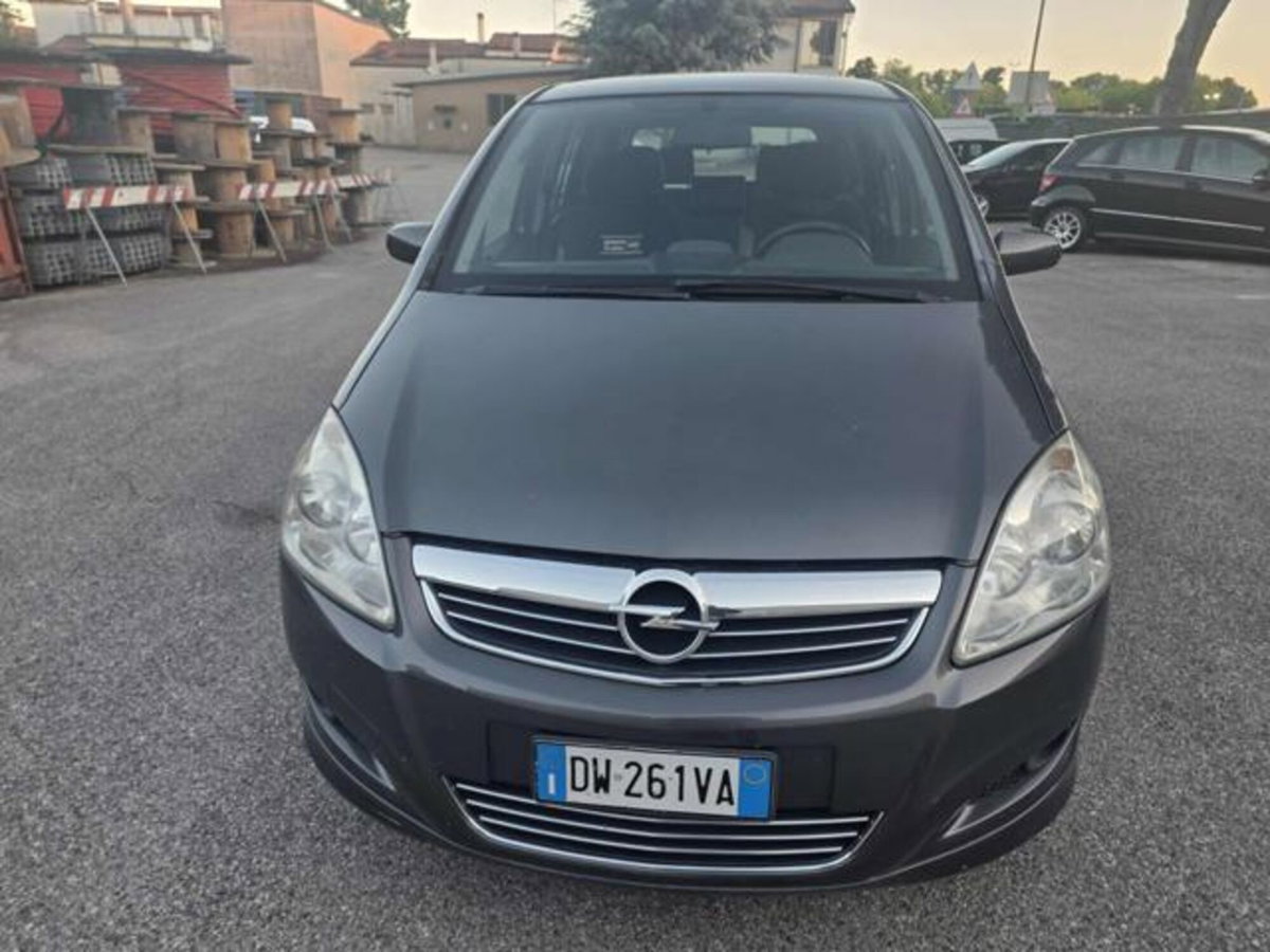 Opel Zafira 1.6 16V ecoM 150CV Turbo Cosmo (20)