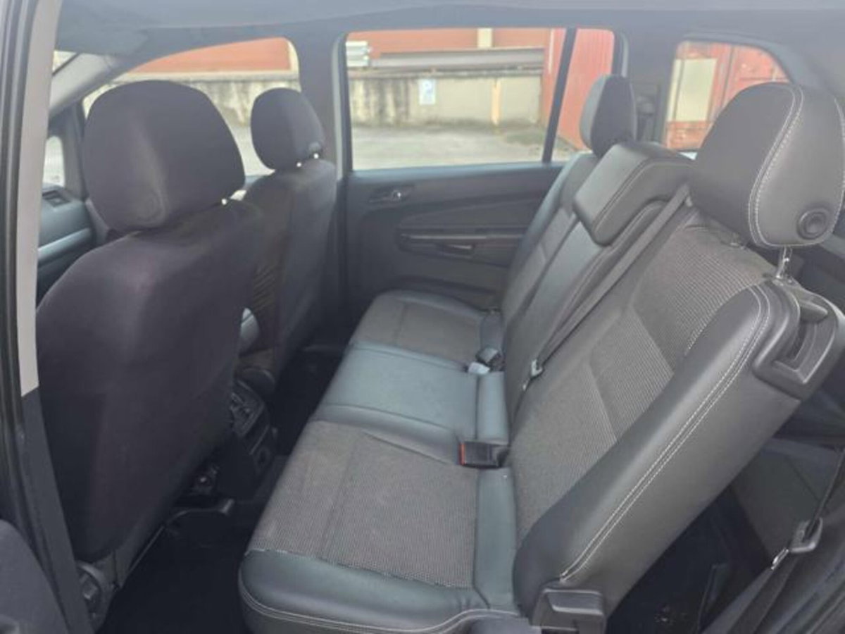 Opel Zafira 1.6 16V ecoM 150CV Turbo Cosmo (3)