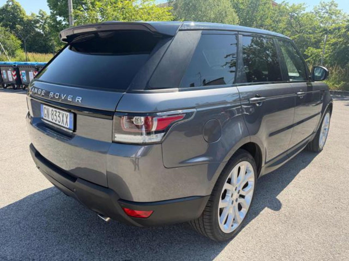 Land Rover Range Rover Sport 3.0 TDV6 HSE Dynamic (4)