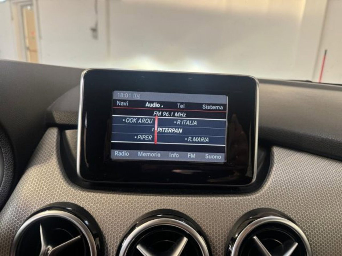 Mercedes-Benz Classe B 200 CDI BlueEFFICIENCY Premium (15)