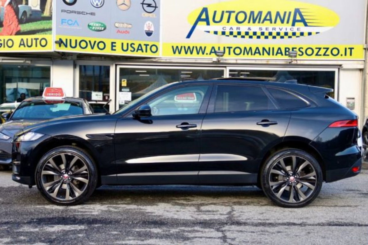 Jaguar F-Pace 2.0 D 240 CV AWD aut. Pure (2)