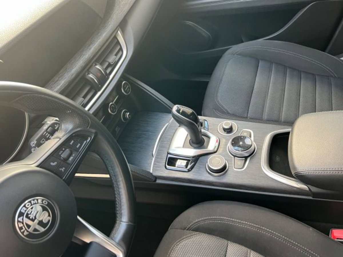 Alfa Romeo Stelvio Stelvio 2.2 Turbodiesel 160 CV AT8 RWD Sprint (13)