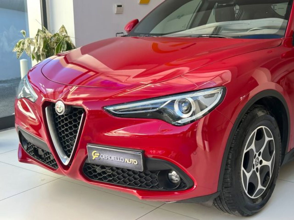 Alfa Romeo Stelvio Stelvio 2.2 Turbodiesel 160 CV AT8 RWD Sprint (2)