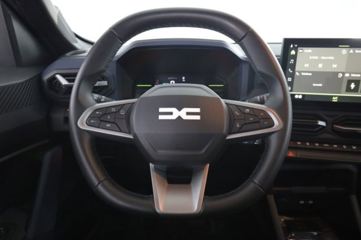 Dacia Duster 1.6 hybrid Journey 140cv (5)