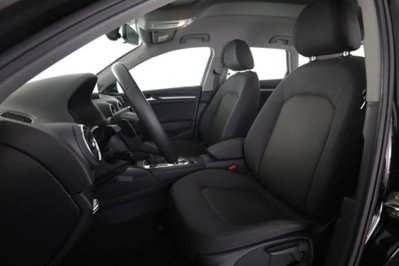 Audi A3 Sportback 2.0 TDI S tronic Business (2)