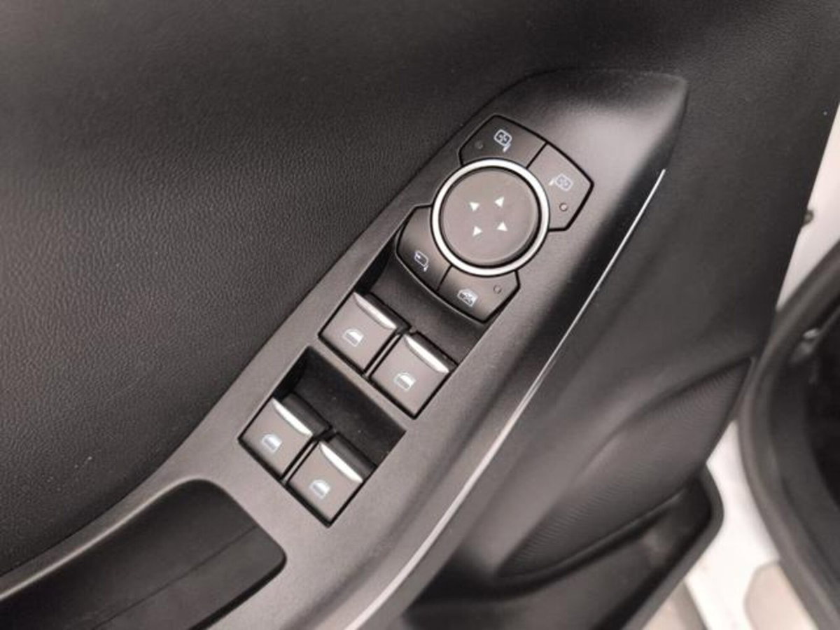 Ford Puma 1.0 ecoboost h Titanium 125cv auto (18)