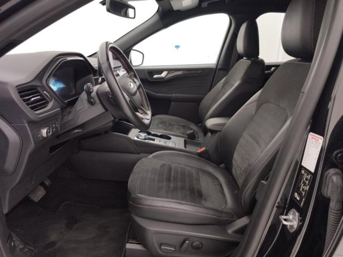 Ford Kuga 1.5 EcoBlue 120 CV aut. 2WD ST-Line X Design (12)