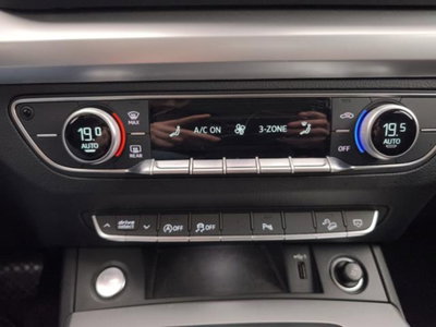 Audi Q5 40 2.0 tdi mhev 12V S line quattro s-tronic (17)