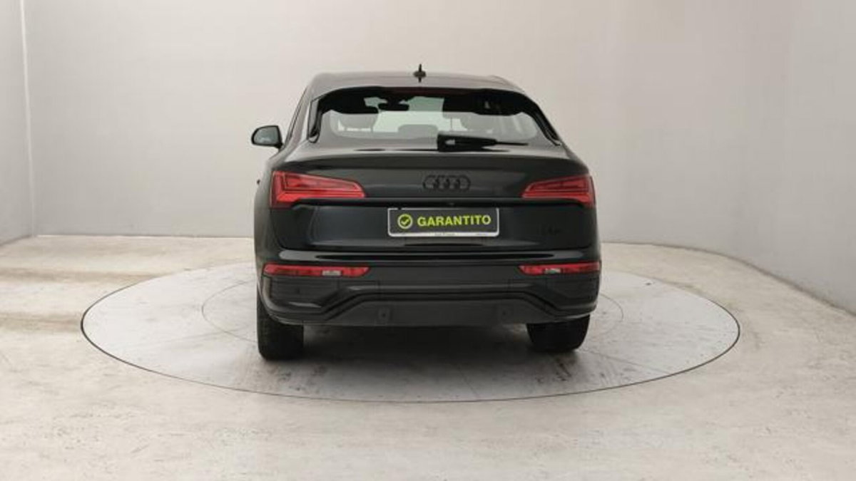 Audi Q5 40 2.0 tdi mhev 12V S line quattro s-tronic (4)