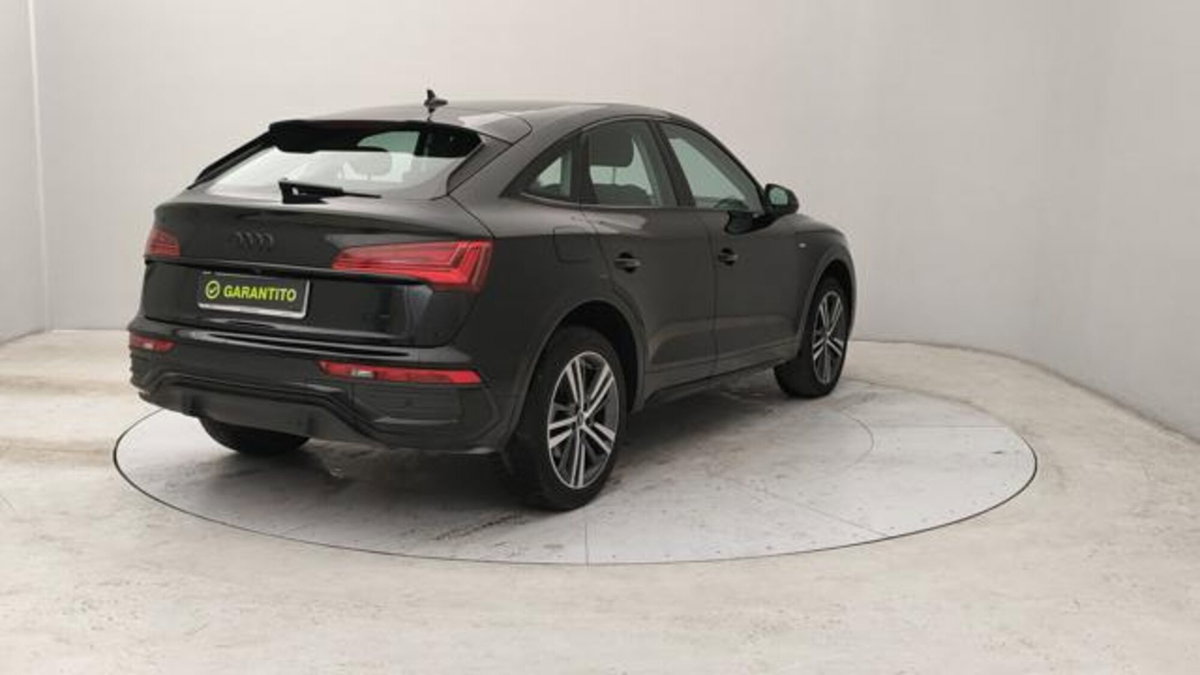 Audi Q5 40 2.0 tdi mhev 12V S line quattro s-tronic (5)