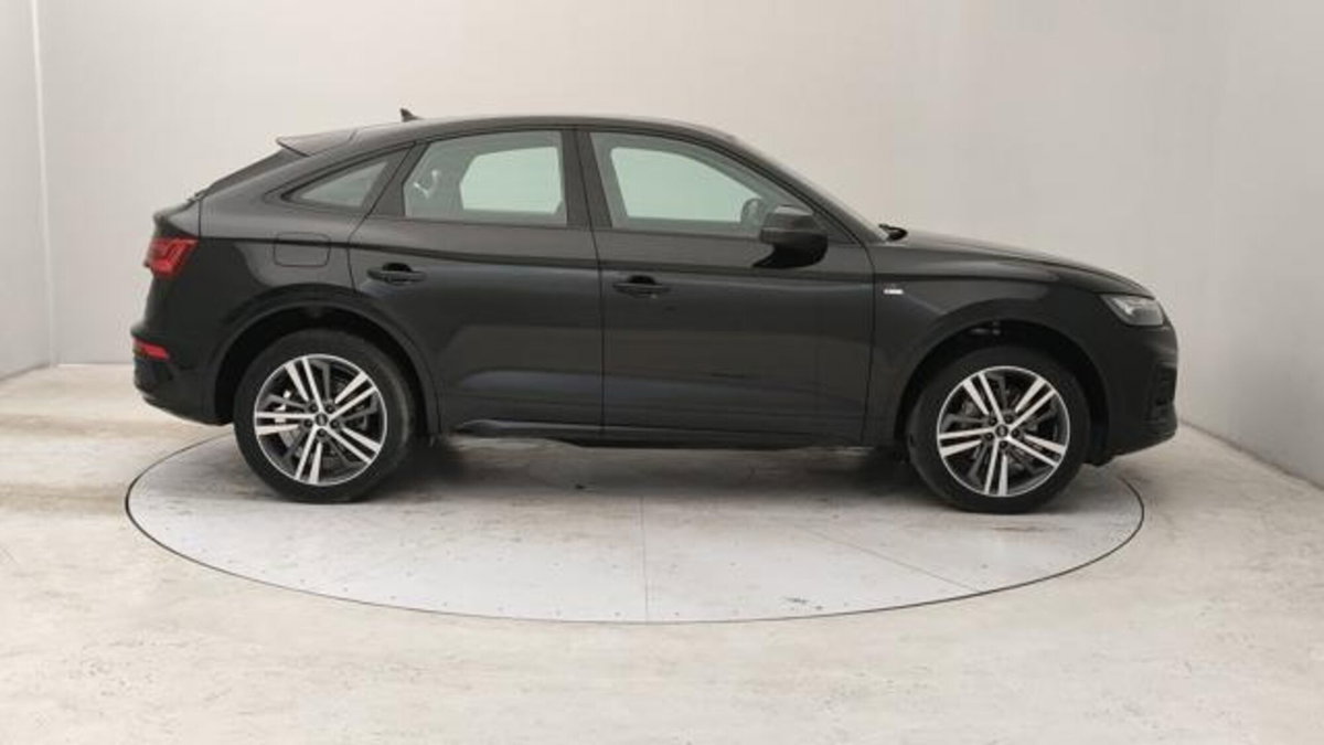 Audi Q5 40 2.0 tdi mhev 12V S line quattro s-tronic (6)