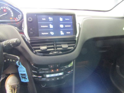 Peugeot 2008 Turbo 110 S&S Allure (7)