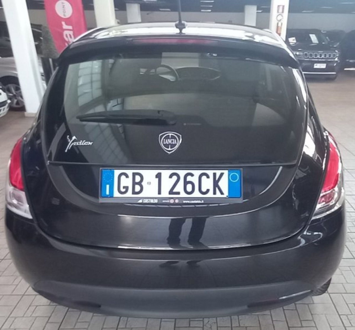 Lancia Ypsilon 1.2 69 CV 5 porte GPL Ecochic Elefantino Blu (3)