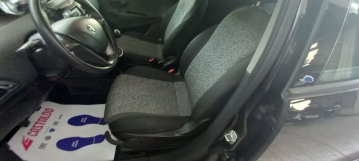 Lancia Ypsilon 1.2 69 CV 5 porte GPL Ecochic Elefantino Blu (7)
