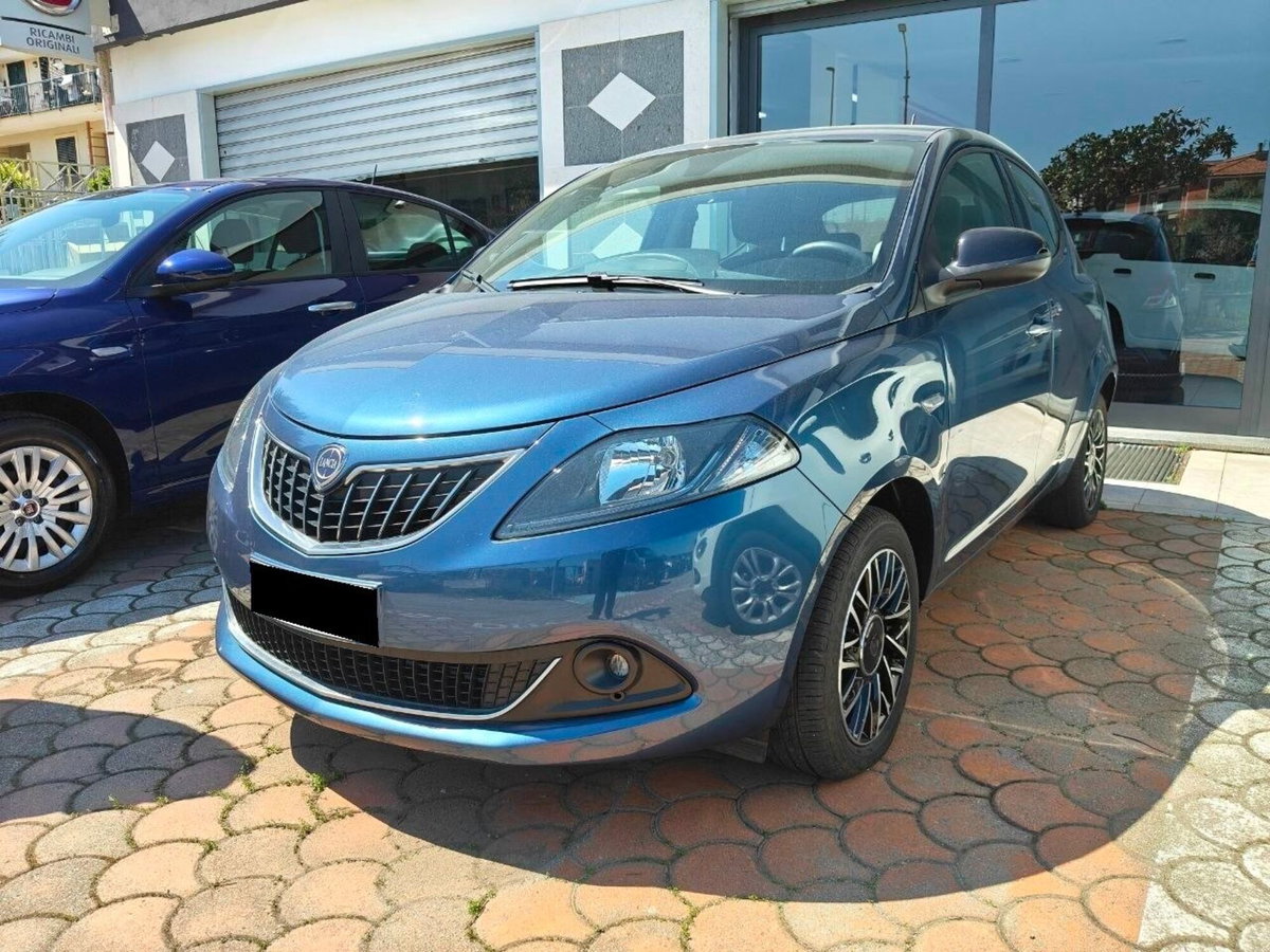 Lancia Ypsilon 1.0 FireFly 5 porte S&S Hybrid Ecochic Gold