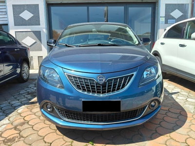 Lancia Ypsilon 1.0 FireFly 5 porte S&S Hybrid Ecochic Gold (2)
