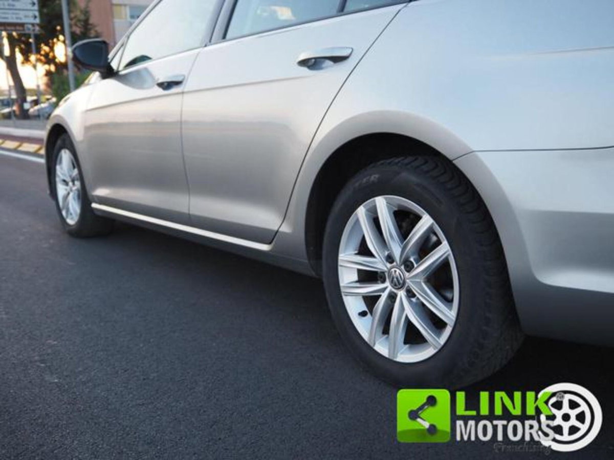 Volkswagen Golf Variant 1.6 TDI 115 CV DSG Business BlueMotion Tech. (9)