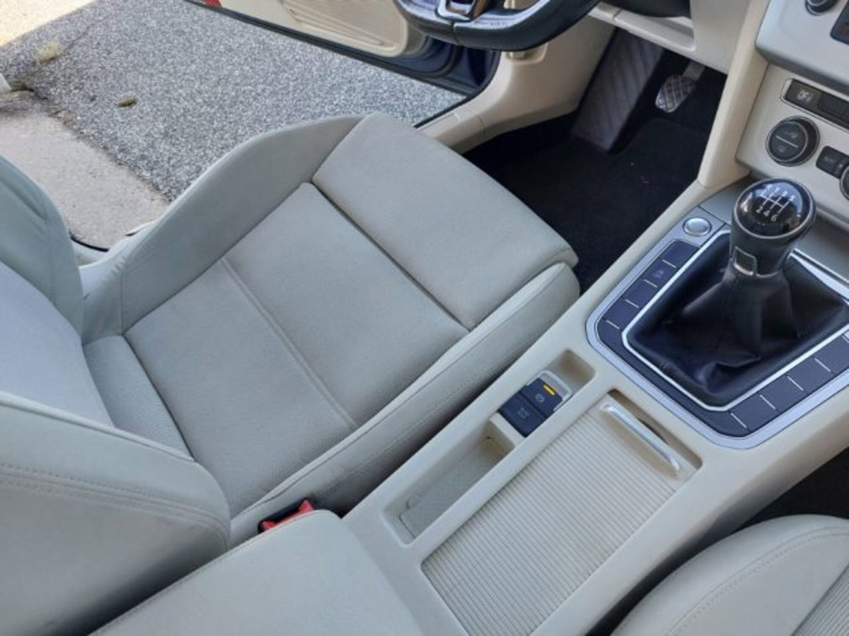 Volkswagen Passat Variant 1.6 TDI Trendline BlueMotion Technology (14)