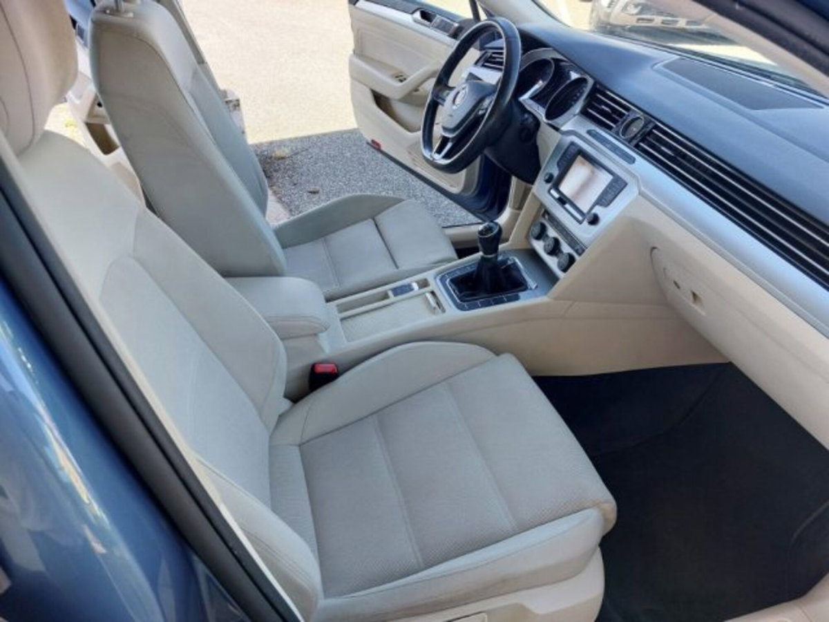 Volkswagen Passat Variant 1.6 TDI Trendline BlueMotion Technology (6)