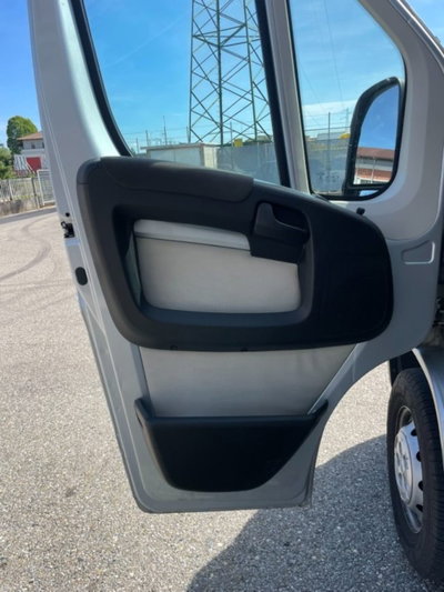 Peugeot Boxer Furgone 330 2.2 BlueHDi 140 S&S PC-TN Furgone Premium (18)