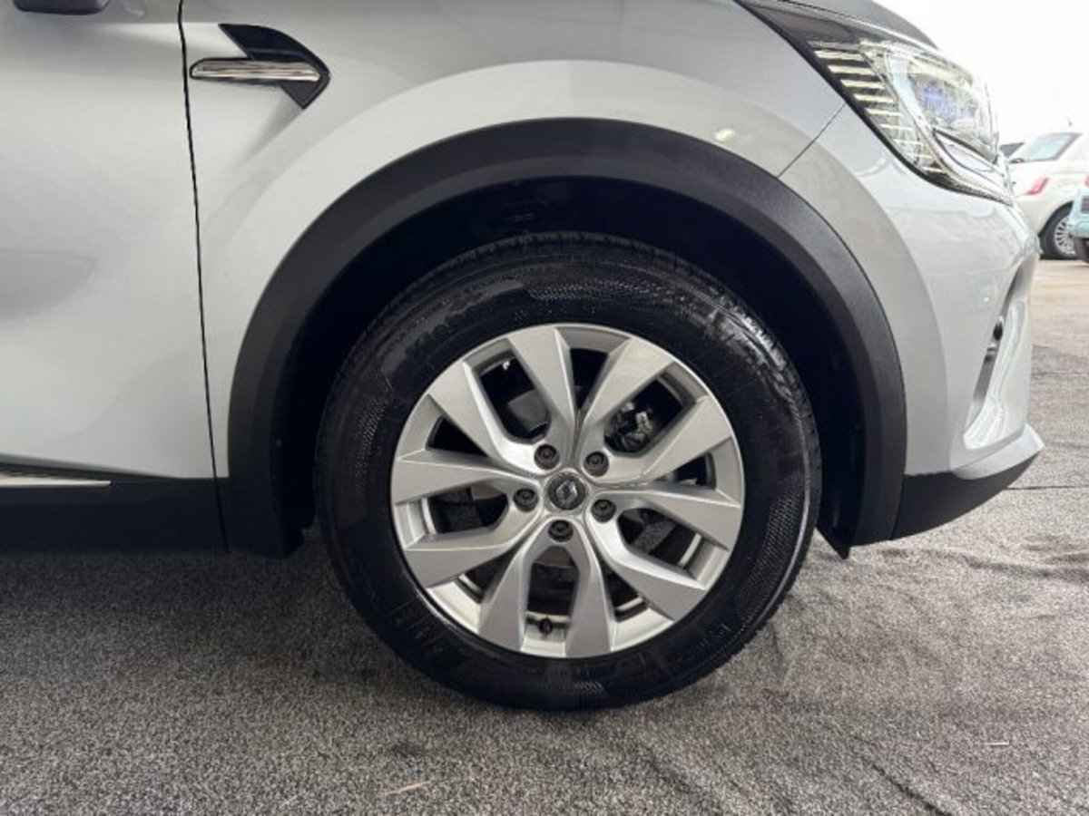 Renault Captur 1.0 tce Techno 90cv (14)