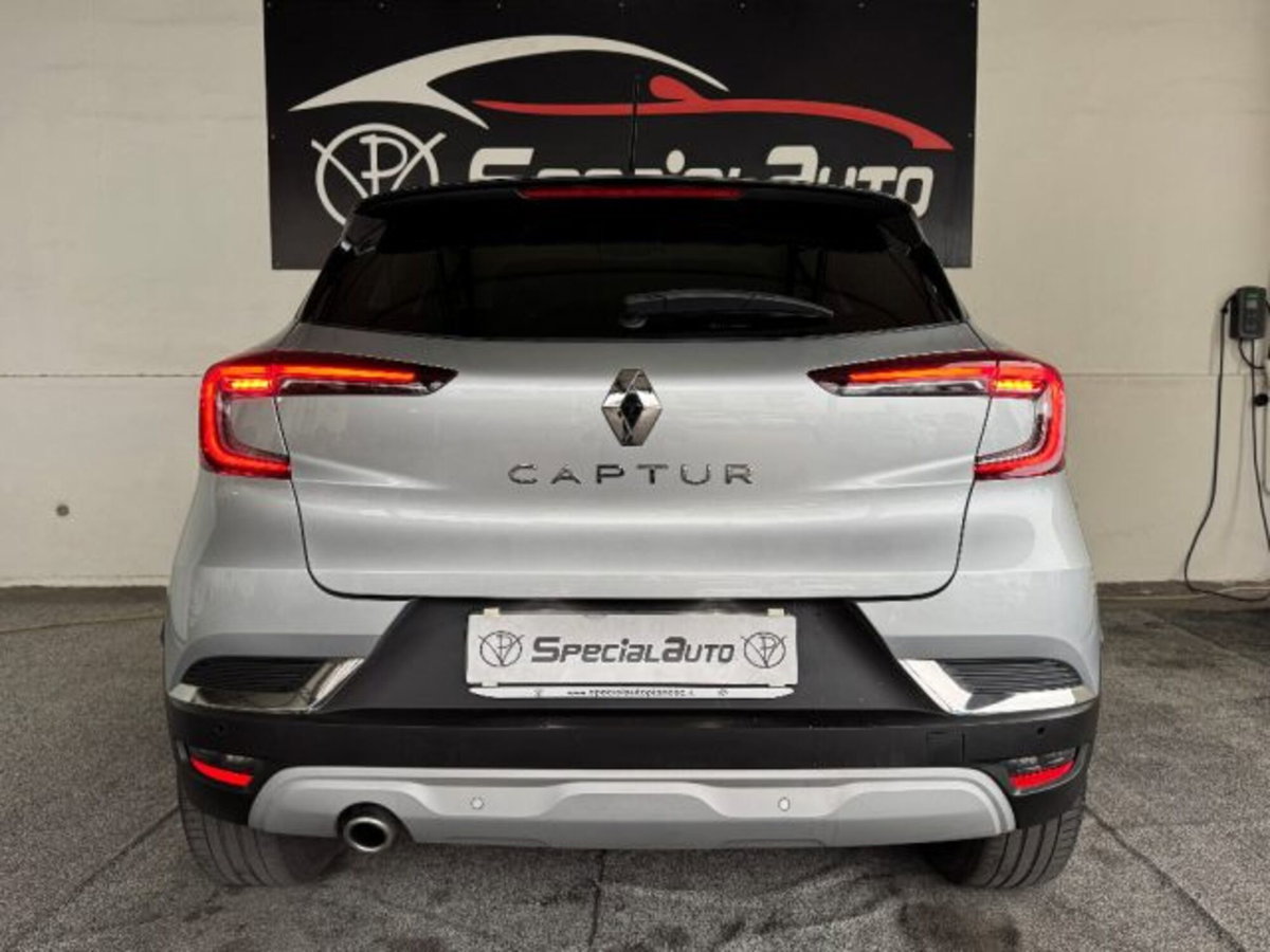 Renault Captur 1.0 tce Techno 90cv (16)