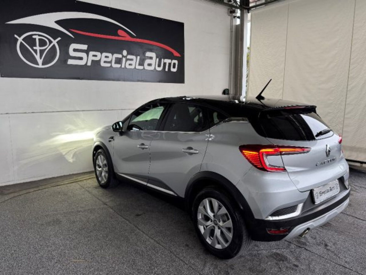 Renault Captur 1.0 tce Techno 90cv (4)