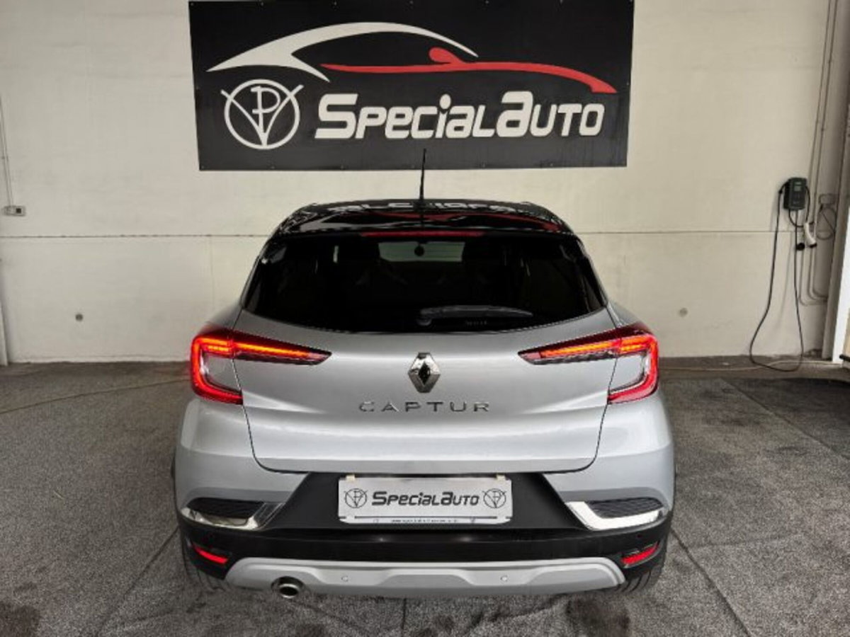 Renault Captur 1.0 tce Techno 90cv (6)
