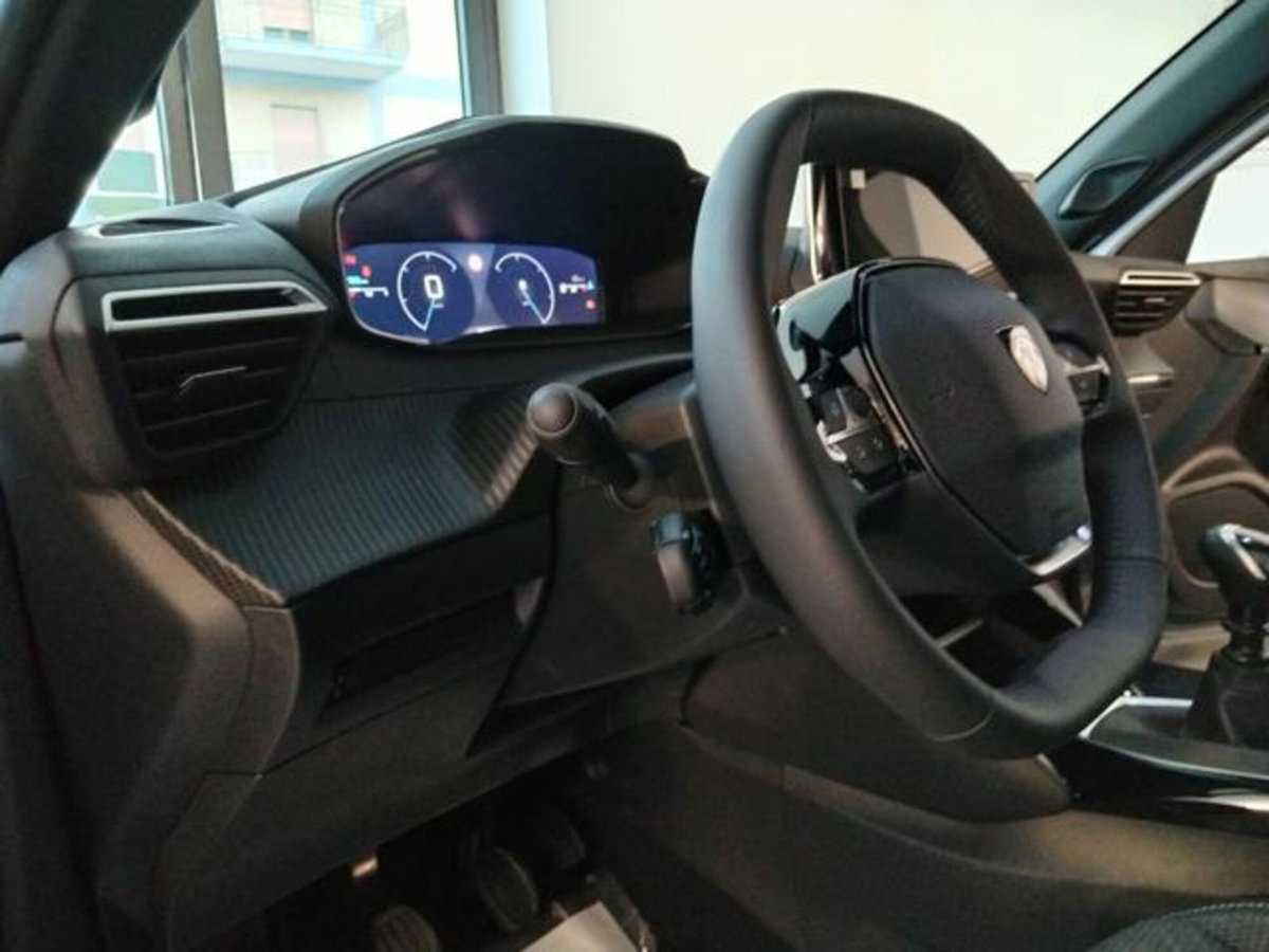 Peugeot 2008 PureTech 100 S&S Allure (14)