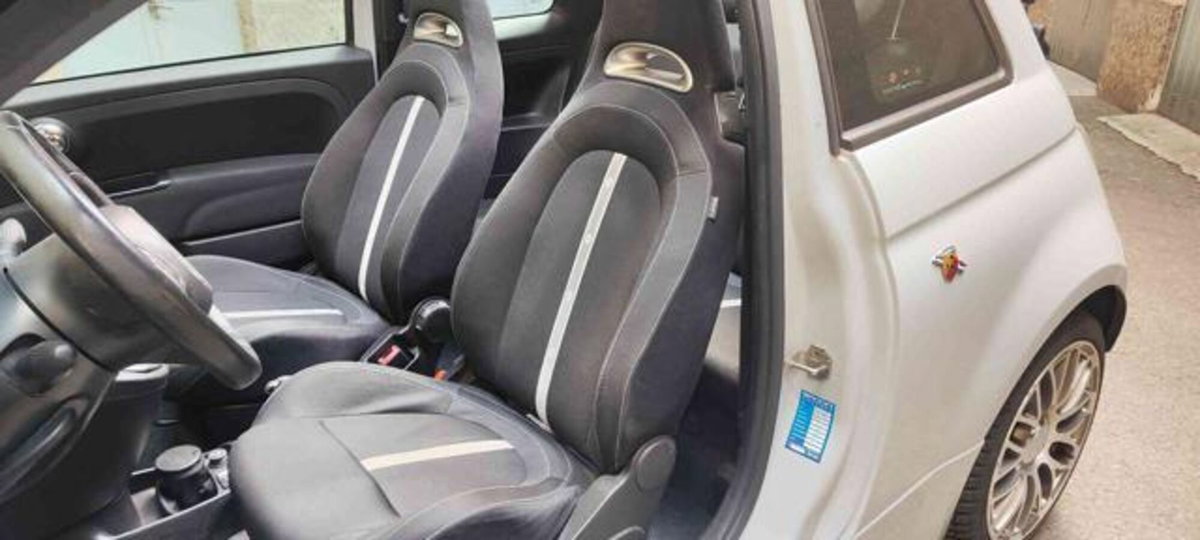Abarth 500 Cabrio 1.4 Turbo T-Jet (8)