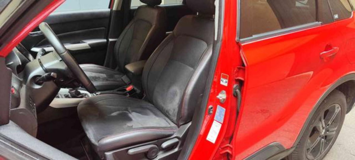 Suzuki Vitara 1.6 VVT 4WD AllGrip V-Top (10)