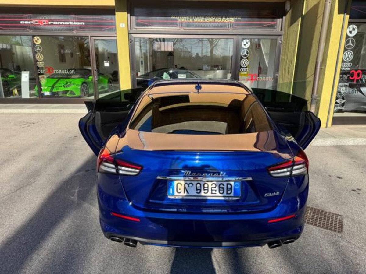 Maserati Ghibli Ghibli MHEV 330 CV GT (12)