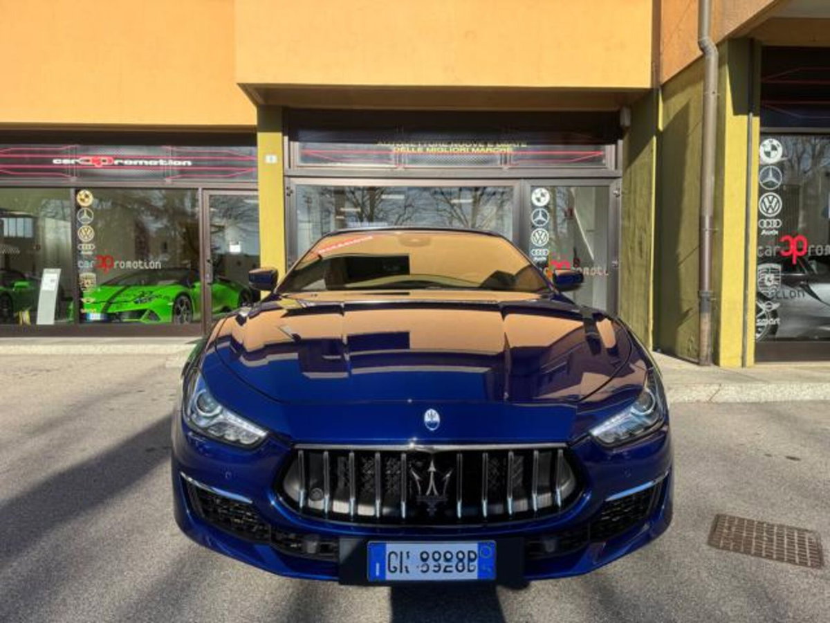 Maserati Ghibli Ghibli MHEV 330 CV GT (4)