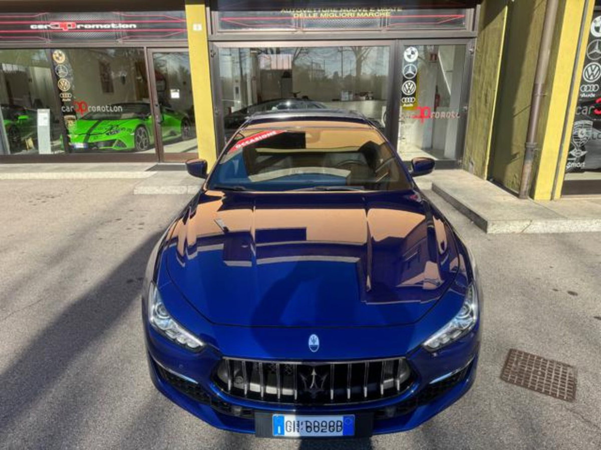 Maserati Ghibli Ghibli MHEV 330 CV GT (6)